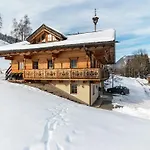 Mansion In Eben Near Salzburger Sportwelt *