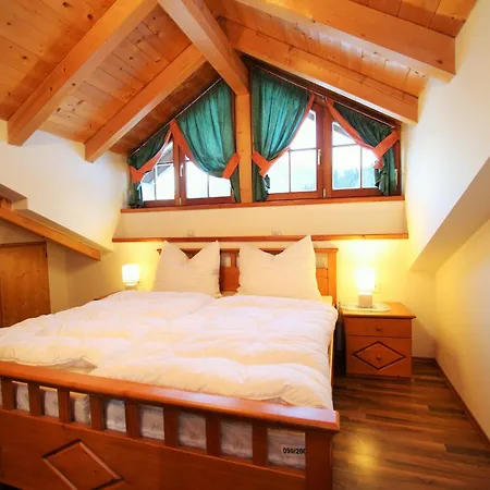 Mansion In Eben Near Salzburger Sportwelt Ferienhaus