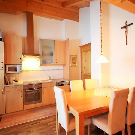 Mansion In Eben Near Salzburger Sportwelt بيت للعطل *