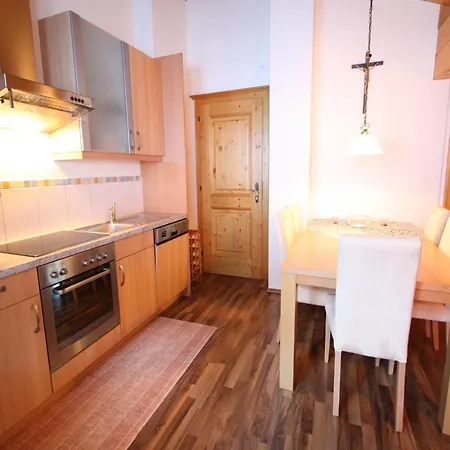 Mansion In Eben Near Salzburger Sportwelt 別荘 *