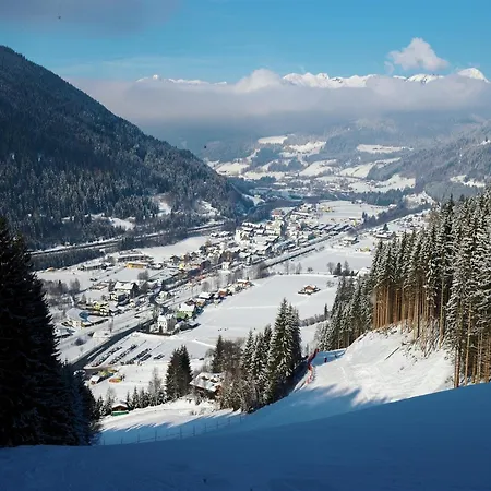 Mansion In Eben Near Salzburger Sportwelt *
